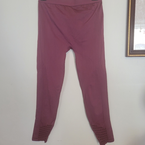 Marika Seamless Leggings - Picture 7 of 8